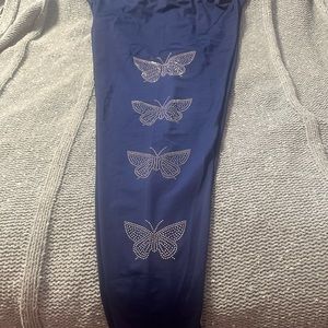 NWOT 3xl blue with butterflies leggings